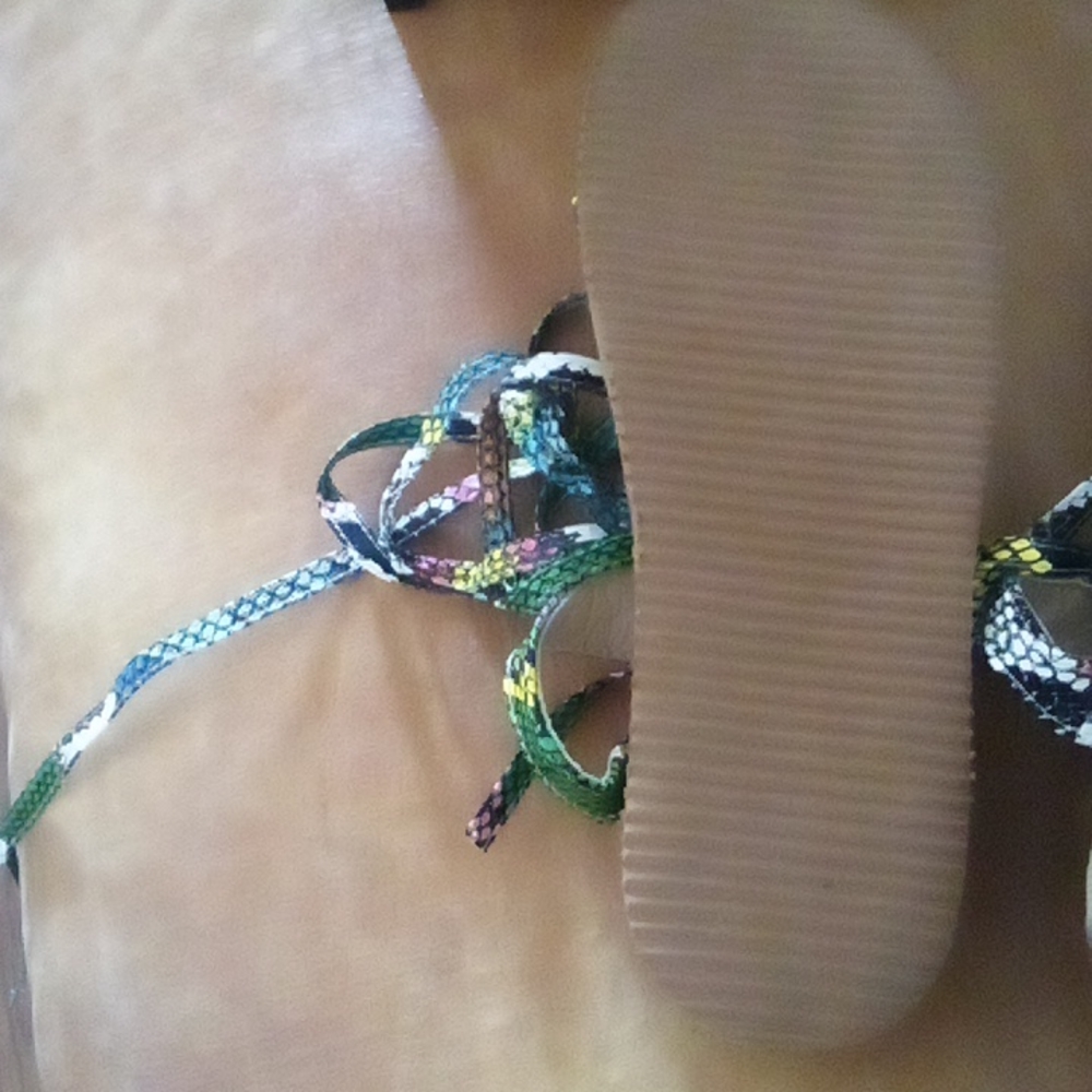 Sandals - Picture 4 of 4